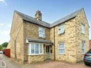 4 Bedroom Detached House For Sale In Hitchin, Bedfordshire