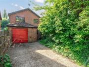 4 bedroom detached house for sale in Honeysuckle Close,...