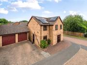 4 bedroom detached house for sale in Horton Rise,...