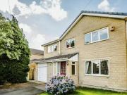 4 Bedroom Detached House For Sale In Huddersfield, West...
