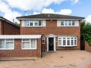4 Bedroom Detached House For Sale In Hunton Bridge,...