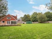 4 bedroom detached house for sale in Ivy Lane Knockholt...