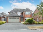 4 bedroom detached house for sale in Jubilee Way,...