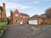 4 bedroom detached house for sale in Kingfisher Road...