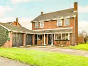 4 Bedroom Detached House For Sale In Kings Bromley,...