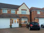 4 bedroom detached house for sale in Knights Close...