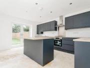 4 Bedroom Detached House For Sale In Lane Ends Close,...