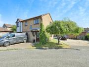 4 bedroom detached house for sale in Langdyke,...