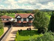 4 Bedroom Detached House For Sale In London Road