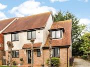 4 bedroom detached house for sale in London Road...