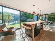 4 Bedroom Detached House For Sale In London Road,...