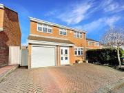 4 Bedroom Detached House For Sale In Luton, Bedfordshire 4 Bedroom Detached House For Sale In Luton, Bedfordshire