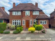 4 bedroom detached house for sale in Lyncote Road,...