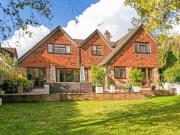 4 Bedroom Detached House For Sale In Maidenhead, Berkshire