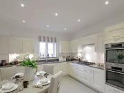 4 bedroom detached house for sale in Manor Close...