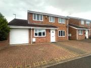 4 bedroom detached house for sale in Mapperley Drive,...