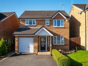 4 bedroom detached house for sale in Matthews Fold,...