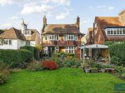 4 bedroom detached house for sale in Meadowcourt Road,...
