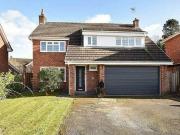 4 bedroom detached house for sale in Millstream Close...