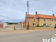 4 bedroom detached house for sale in Northorpe Thurlby...