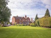 4 Bedroom Detached House For Sale In Nr Malvern,...
