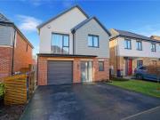 4 bedroom detached house for sale in Oak Dene Way,...
