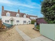 4 Bedroom Detached House For Sale In Offenham, Evesham