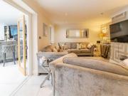 4 bedroom detached house for sale in Otter Close,...