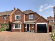 4 bedroom detached house for sale in Oxfield Park Drive,...