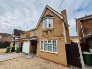 4 bedroom detached house for sale in Oxney Road,...