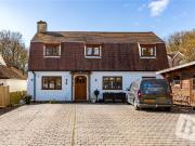 4 bedroom detached house for sale in Park Lane,...