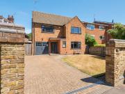 4 bedroom detached house for sale in Park Road, Nascot...