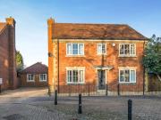 4 bedroom detached house for sale in Parklands, Bedford,...