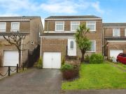 4 bedroom detached house for sale in Peterborough Road,...