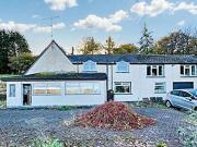 4 Bedroom Detached House For Sale In Pontypool, Torfaen