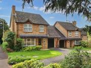 4 Bedroom Detached House For Sale In Purley On Thames