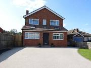 4 bedroom detached house for sale in Purley On Thames...