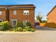 4 Bedroom Detached House For Sale In Reading, Berkshire