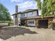 4 bedroom detached house for sale in Ridgway Road Barton...