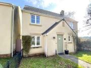 4 bedroom detached house for sale in Roundbush Crescent...