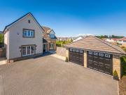 4 bedroom detached house for sale in Sandwick Crescent,...