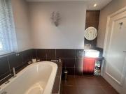 4 bedroom detached house for sale in Selwyn Drive,...