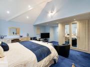 4 bedroom detached house for sale in Sonning Drive,...