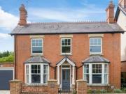 4 bedroom detached house for sale in Stratford Road...