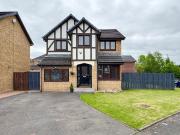 4 bedroom detached house for sale in Sycamore Way,...