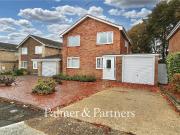 4 bedroom detached house for sale in The Chestnuts,...