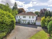 4 bedroom detached house for sale in Thorpe Lane,...