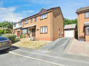 4 bedroom detached house for sale in Tideswell Close,...