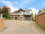 4 bedroom detached house for sale in Uppingham Road,...