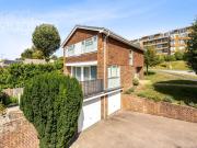 4 bedroom detached house for sale in Varndean Drive,...